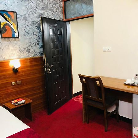 Khyber Hotel カーブル エクステリア 写真
